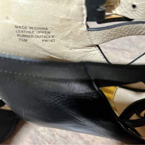 Michael Kors heeled leather sandals. - Picture 10 of 16